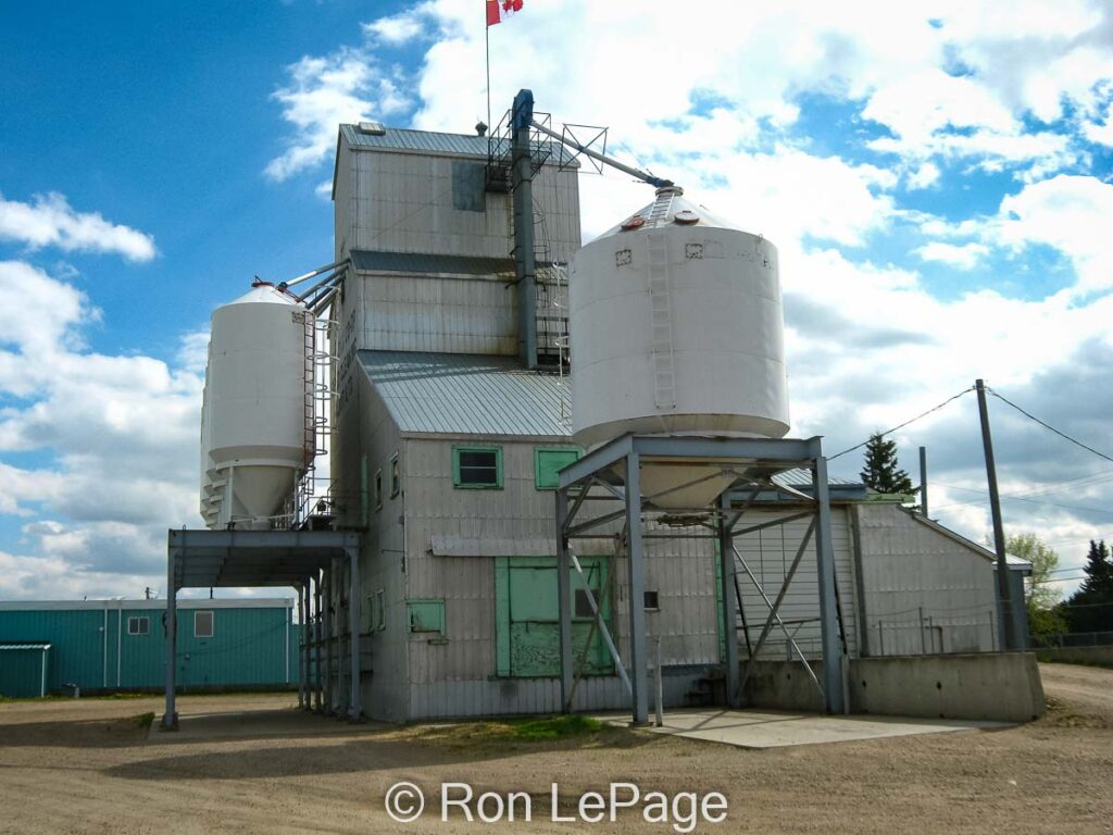 Ponoka Co-Op seed cleaning plant, June 2010. Contributed by Ron LePage.