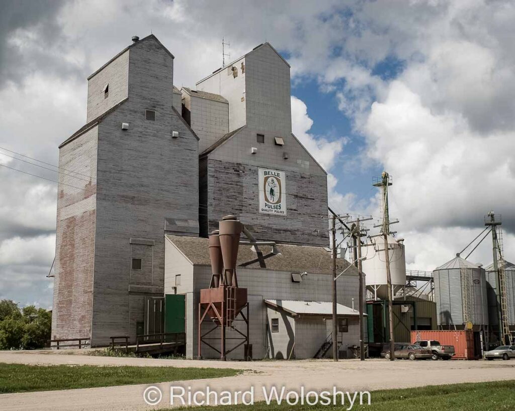 Grain elevator in Duck Lake, SK, June 2012. Contributed by Richard Woloshyn.