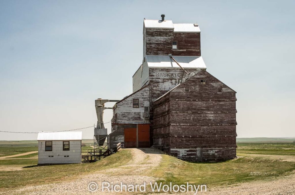 Ex Pool grain elevator in McCord, SK, May 2019. Contributed by Richard Woloshyn.