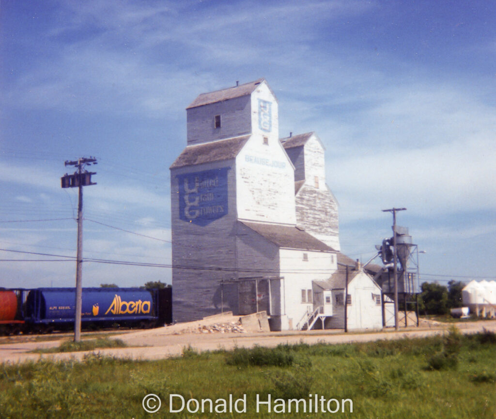 UGG grain elevator