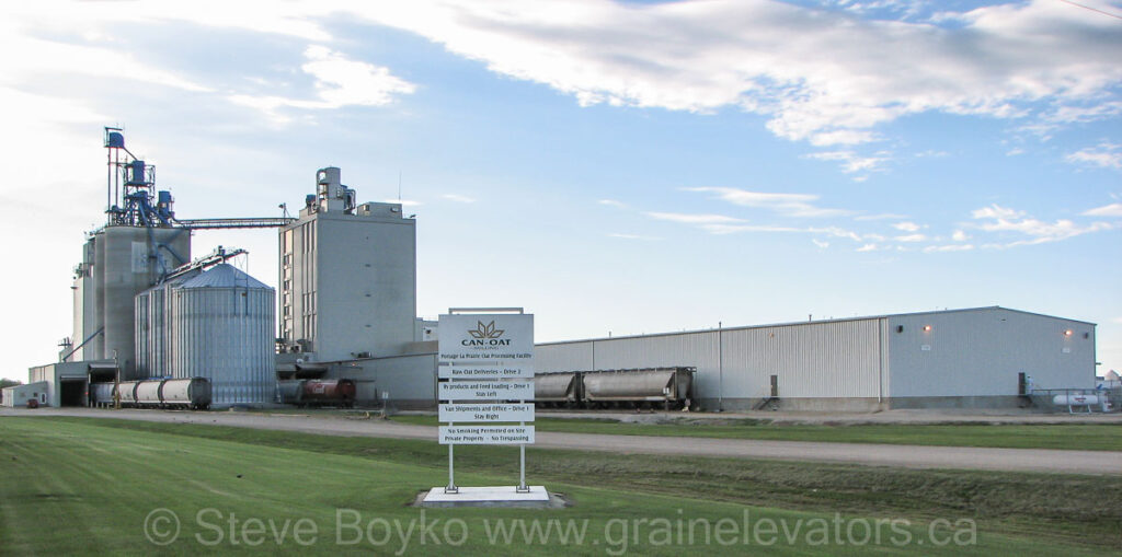 Can-Oat grain elevator in Portage la Prairie