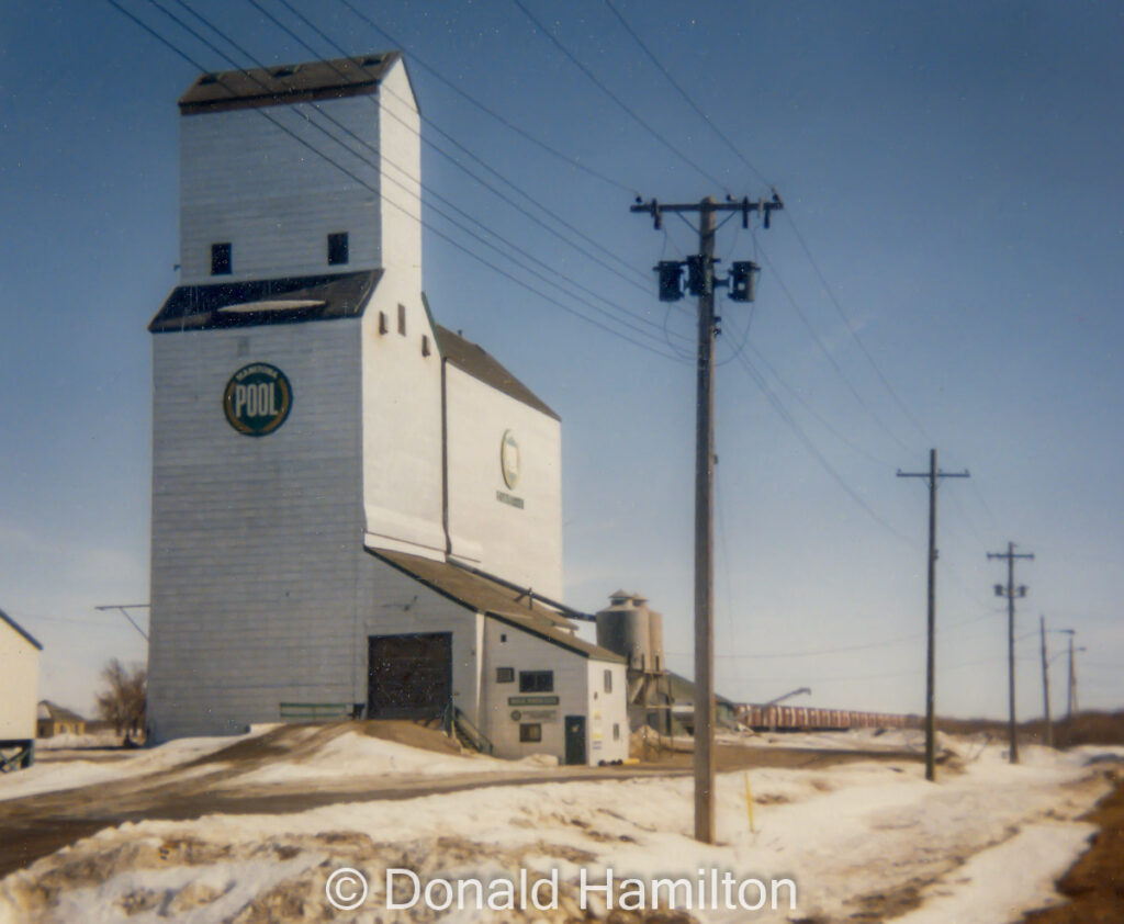 Manitoba Pool grain elevator in Foxwarren, April 1992