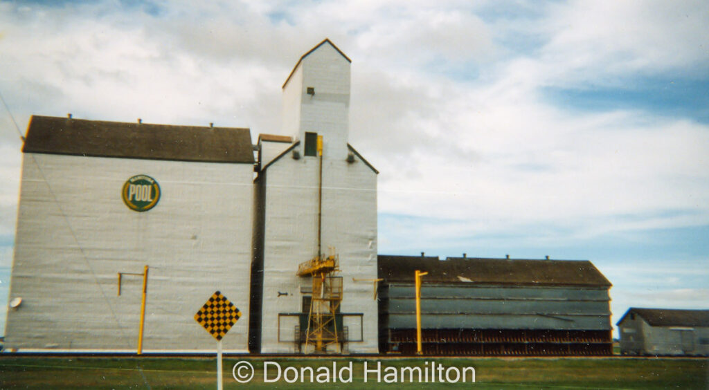 Manitoba Pool grain elevator in Holland, Manitoba