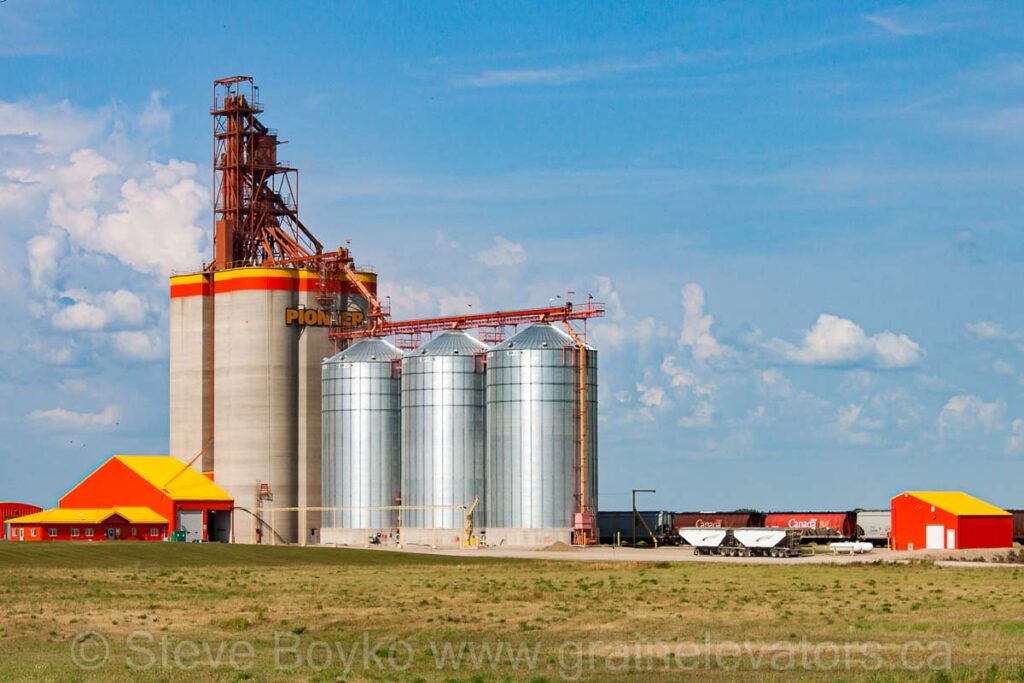 Pioneer concrete grain elevator in summer