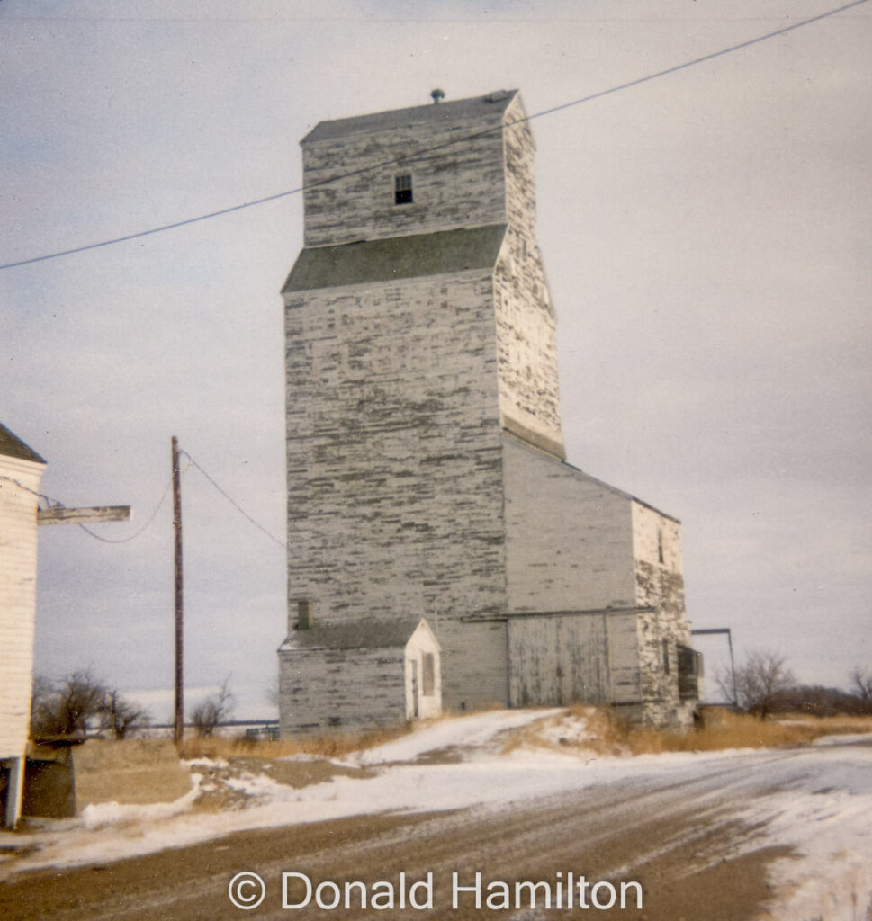 UGG grain elevator in Oak River, Manitoba