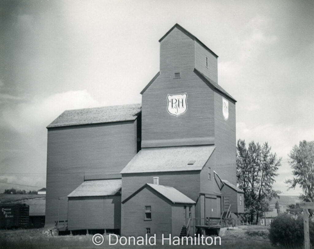 Parrish and Heimbecker grain elevator in Okotoks, Alberta