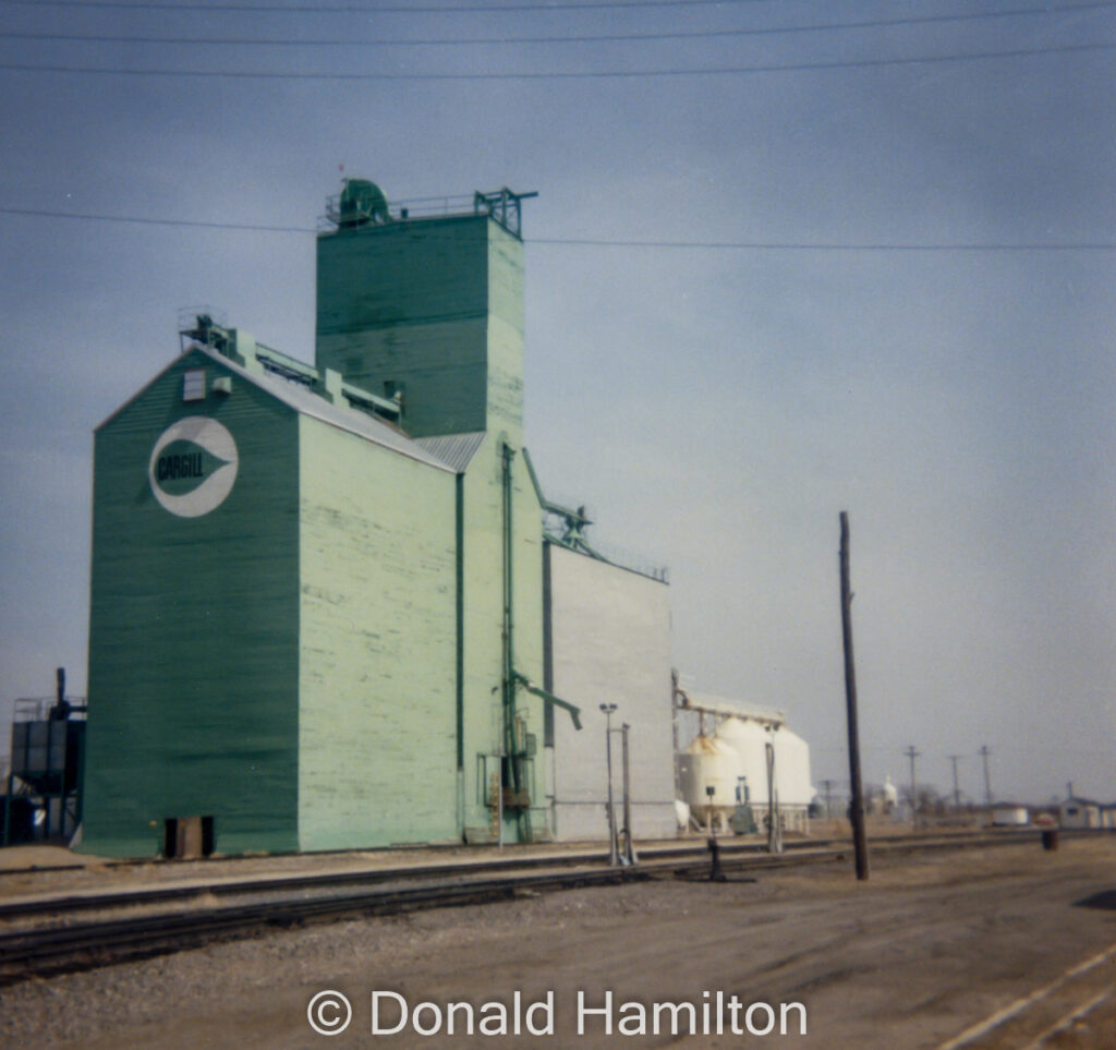 Cargill (ex National) grain elevator in Rivers, MB, April 1991