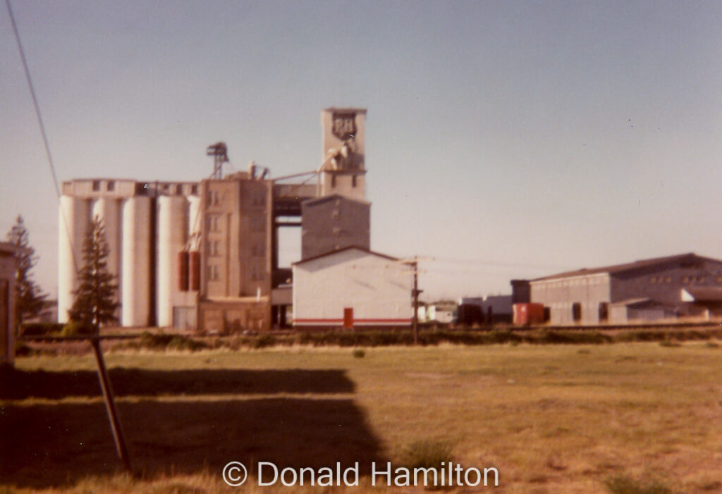 Parrish & Heimbecker grain elevator in Saskatoon