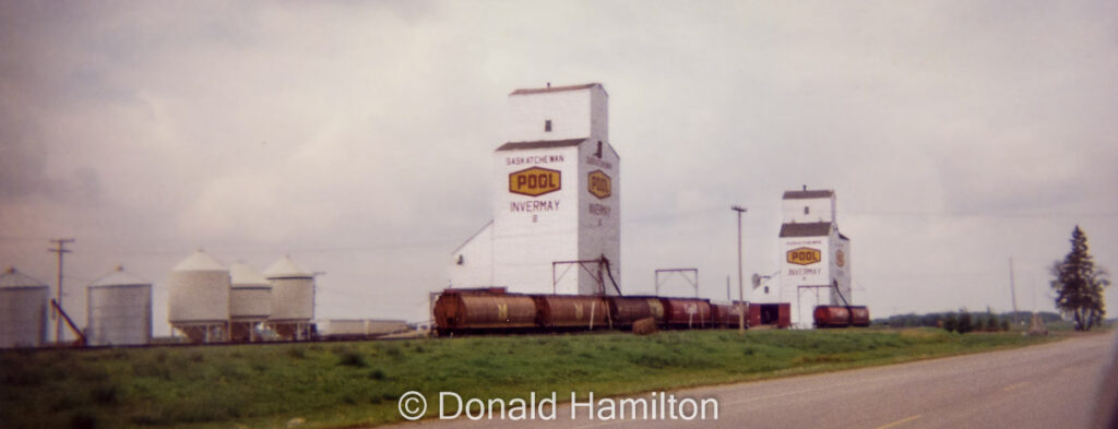 Invermay, SK grain elevators, August 1994.