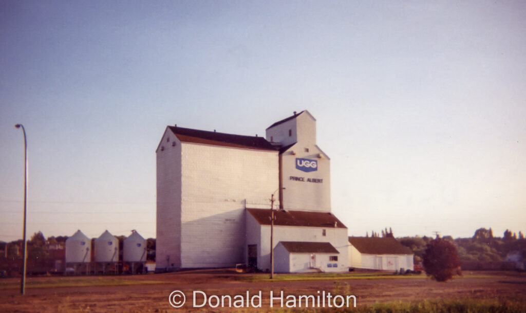 UGG grain elevator in Prince Albert, Saskatchewan, August 1994.