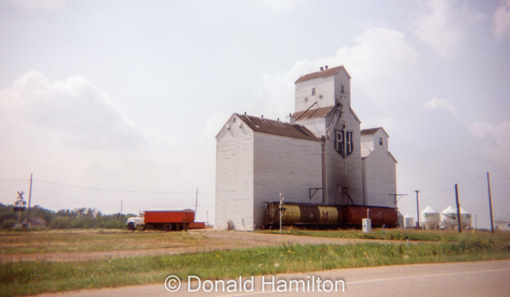 Parrish & Heimbecker grain elevator in Quill Lake, SK, August 1994.