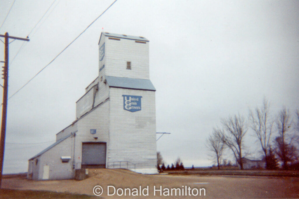 UGG grain elevator in Roland, MB, October 1994.