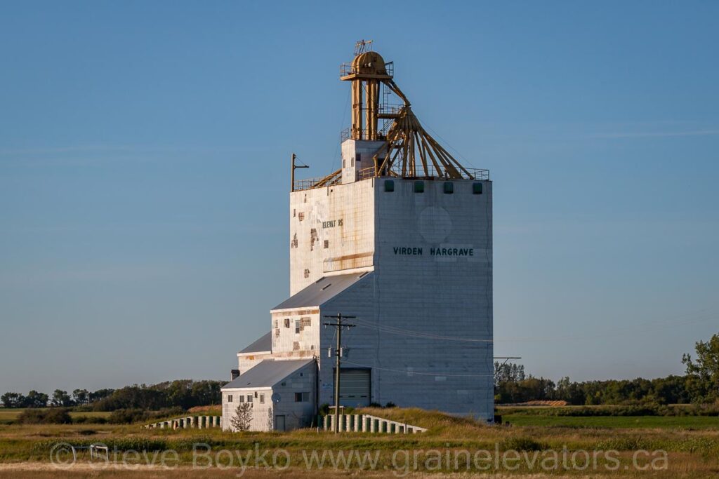 Virden Hargrave grain elevator, July 2015.