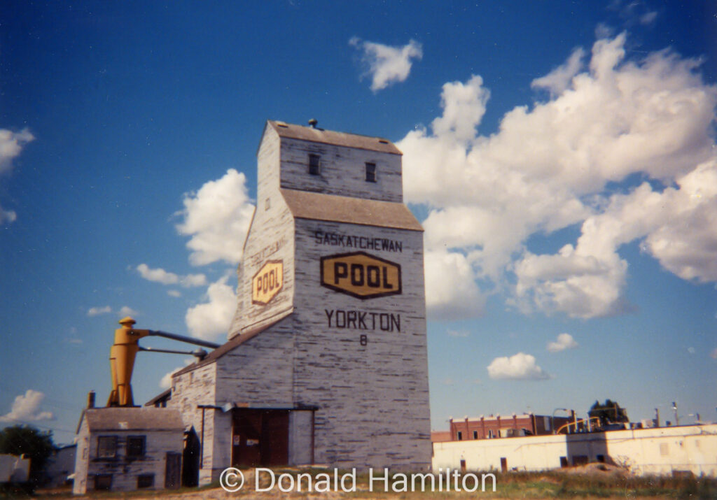 Pool "B" grain elevator in Yorkton, SK, August 1995.