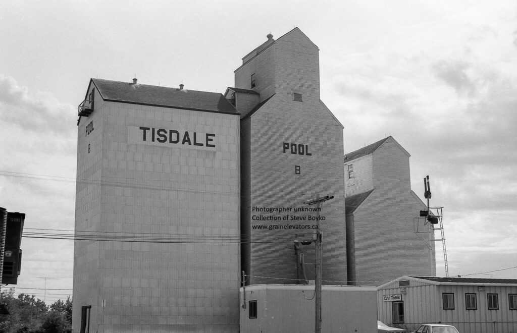 Grain elevator in Tisdale, SK, June 1981. Contributed by Steve Boyko.