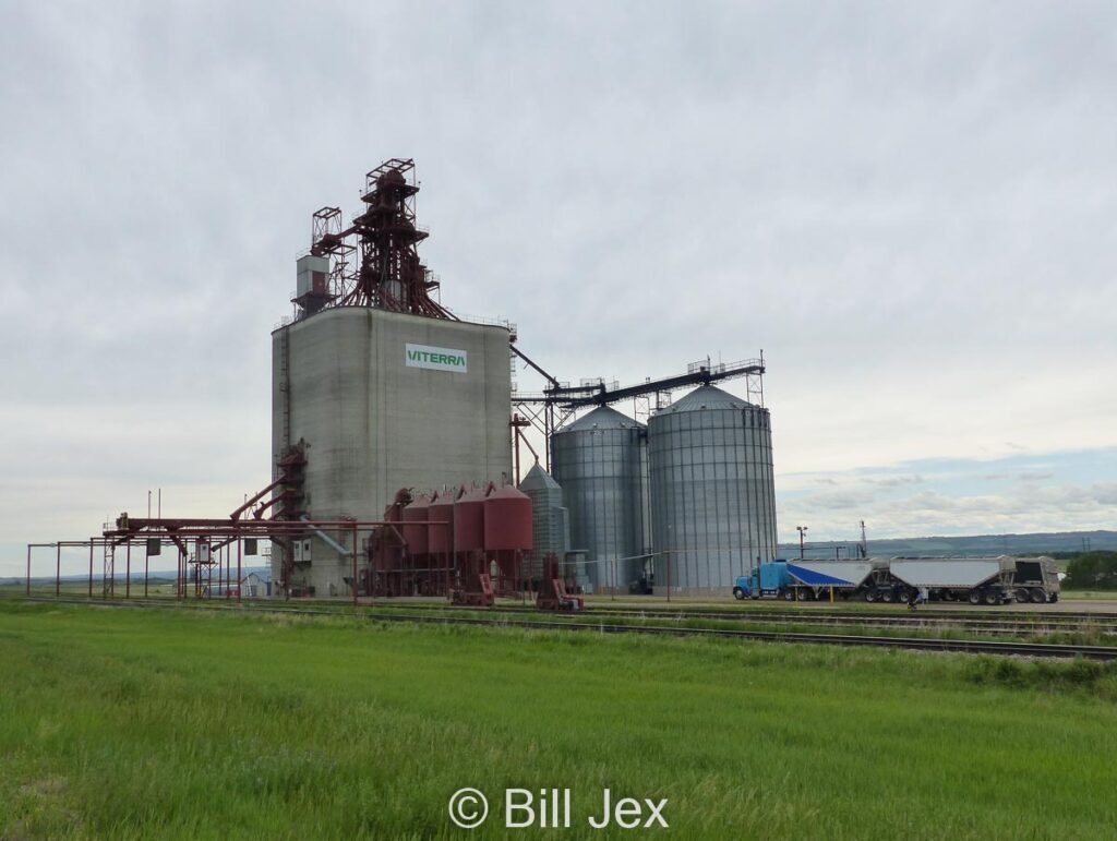 Viterra grain elevator near North Battleford, SK, June 2022. Contributed by Bill Jex.