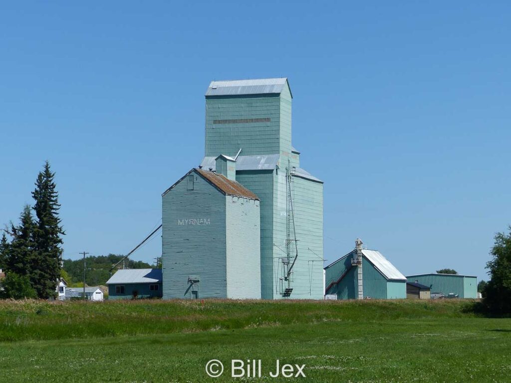 Former Pool elevator in Myrnam, AB, July 2022. Contributed by Bill Jex.